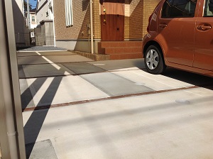 施工後　駐車スペース　レンガ目地　土間コンクリート　　.jpg
