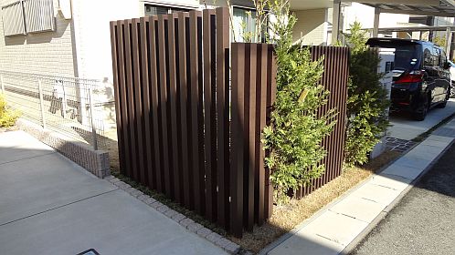 目隠し工事施工後。 目隠し工事施工後。