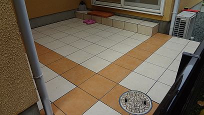 タイルテラス。施工前より広く感じさせてくれます。 タイルテラス。施工前より広く感じさせてくれます。