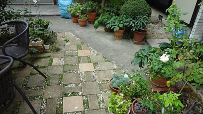 タイルテラス施工前。
