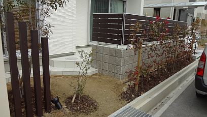 主庭施工後。 主庭施工後。