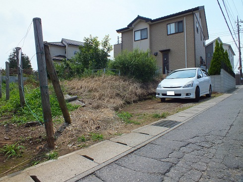 土留工事　八街市　駐車スペース　施工前