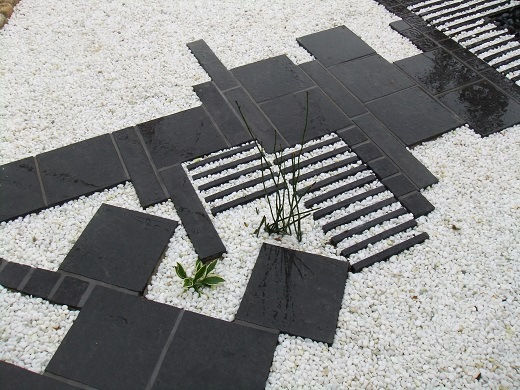 和風庭園　施工後　神戸市　自然石平板