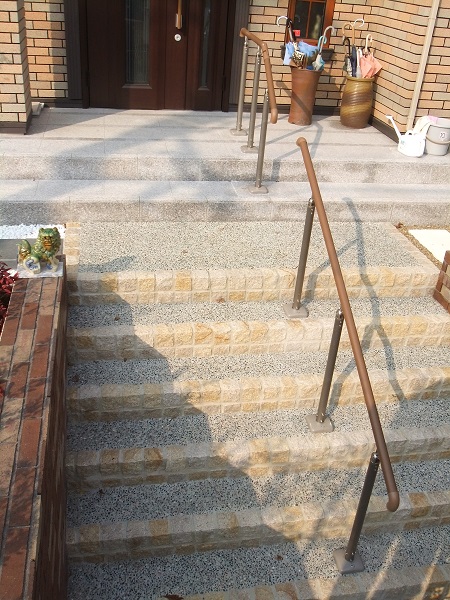介護保険改修工事　神戸市　手すり設置後