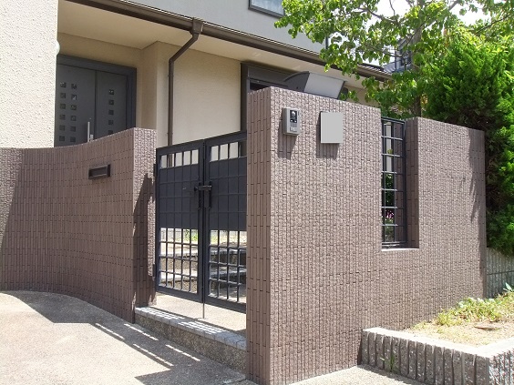 門柱タイル貼り施工　神戸市北区