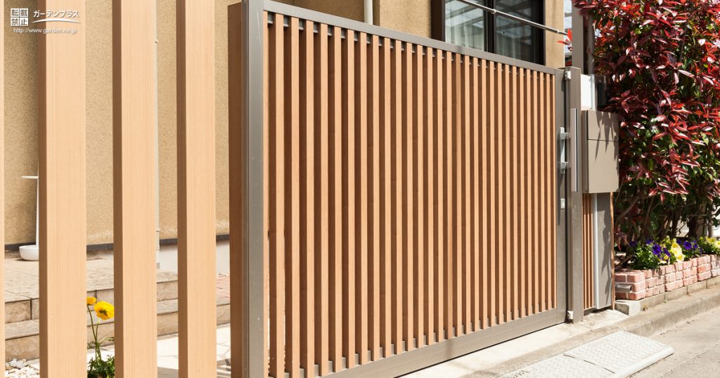 引き戸タイプのエクステリア かんたん庭レシピ