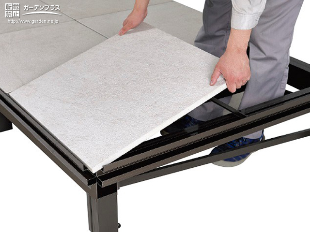 新しい工法で楽しみ方が広がるタイルデッキ かんたん庭レシピ