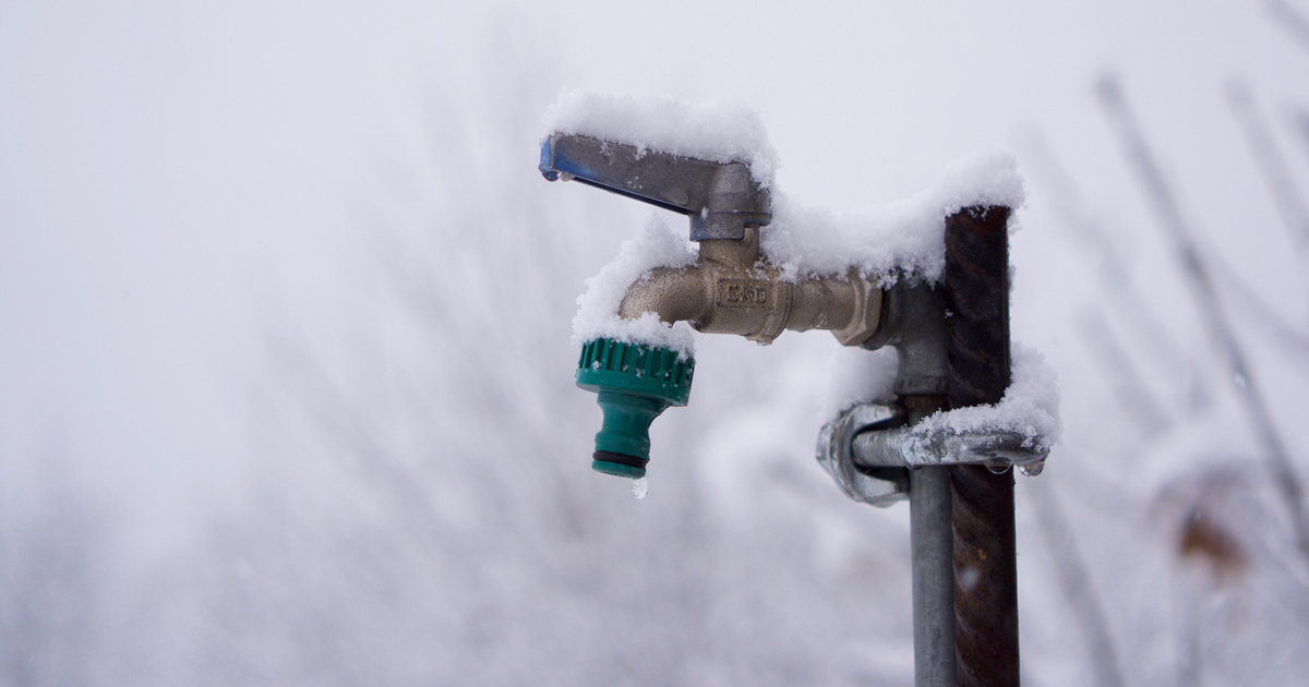 寒波の際に注意したい立水栓の凍結防止 | かんたん庭レシピ