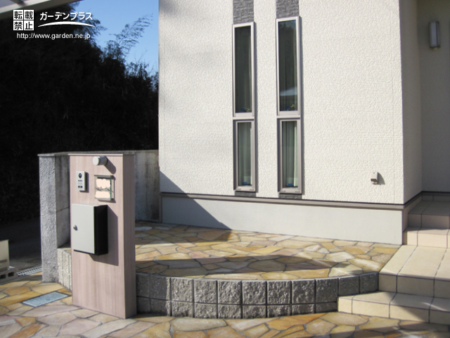 アールのデッキがゆとりと気品を生み出す新築外構 かんたん庭レシピ