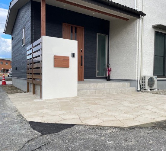 すっきりと仕上がった玄関周り工事