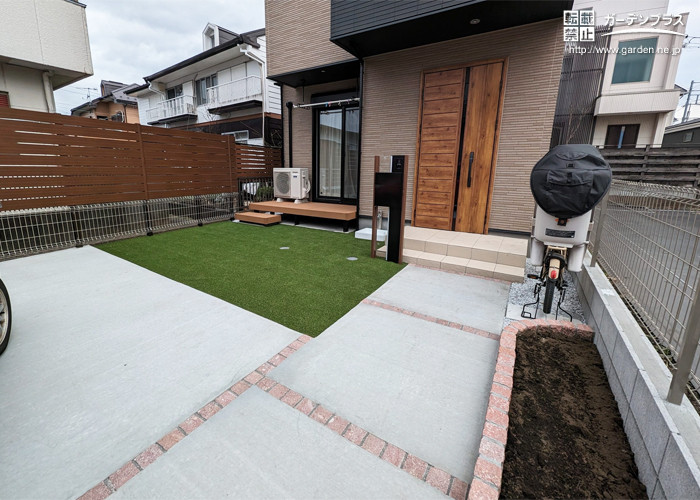 湘南藤沢店】コンクリートと人工芝でしっかり雑草対策した