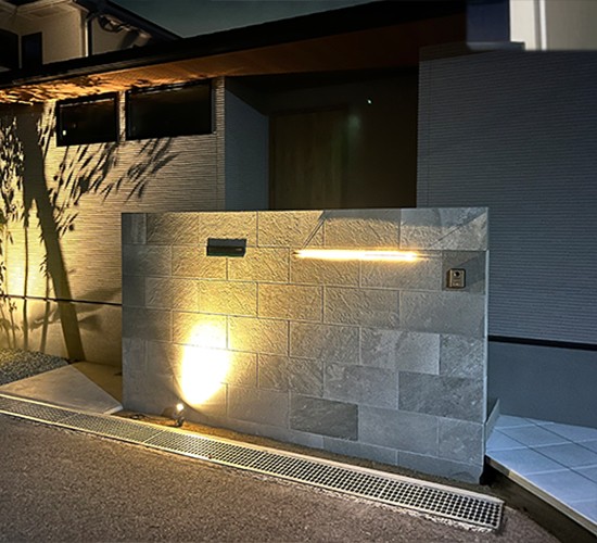 戸建てのおしゃれな造作門柱の施工例8選｜オリジナルデザイン集