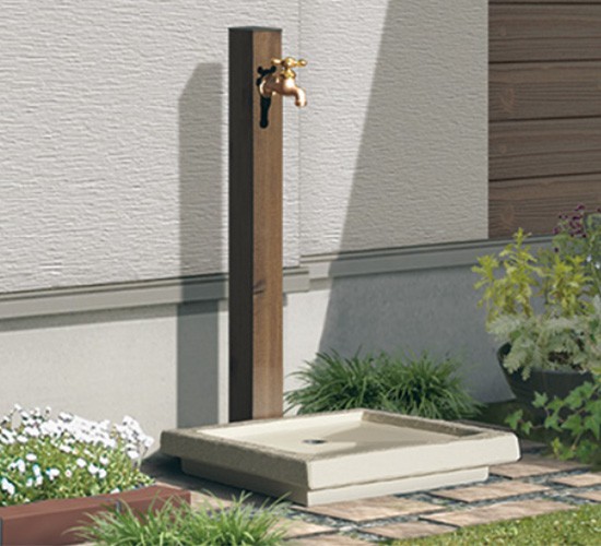 デザイン性の高い立水栓をたくさん取り揃えております♪お庭にぴったりな立水栓の選び方もご紹介