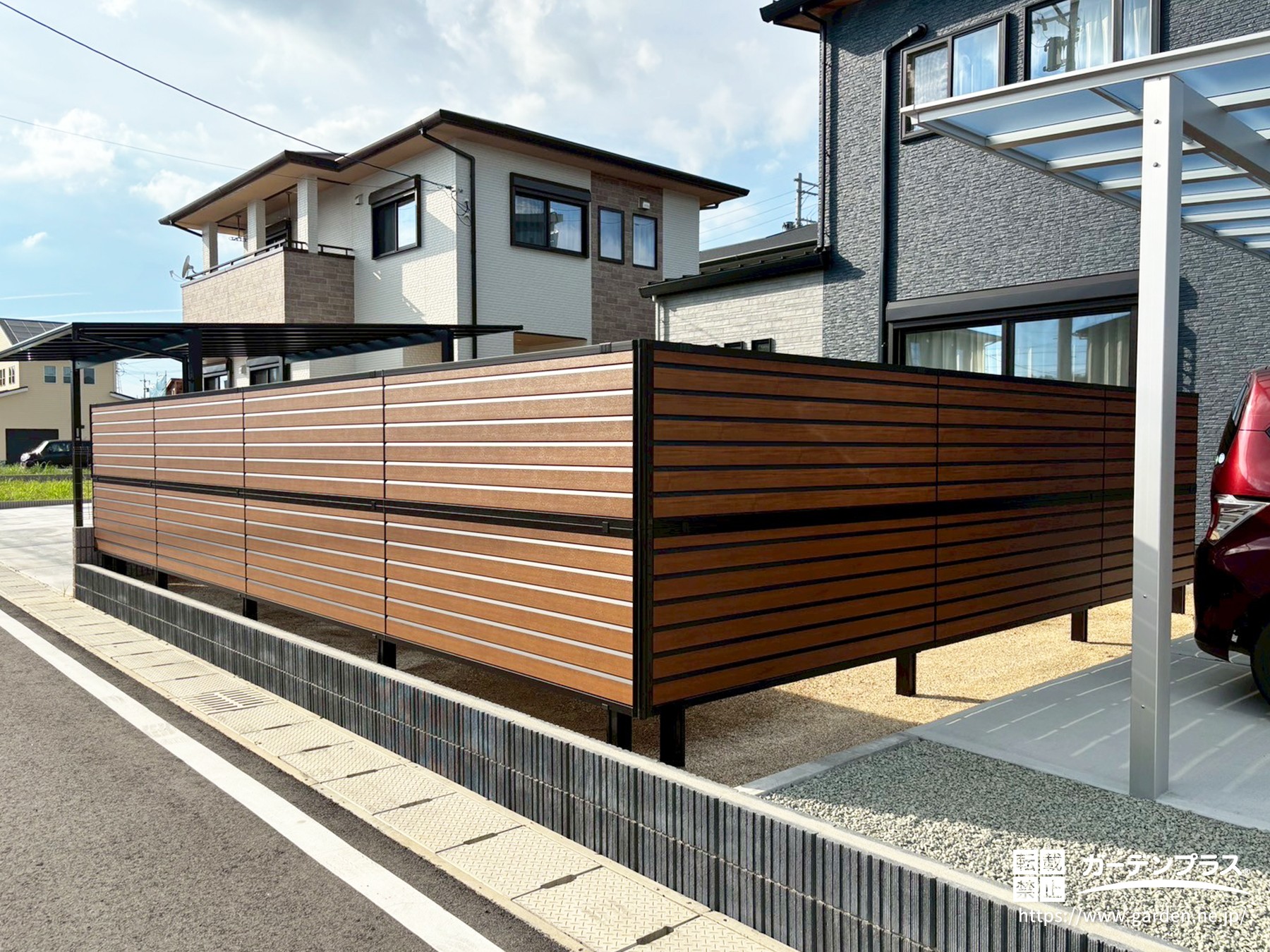 しっかり目隠し&低コストを両立!お得なフェンス選び