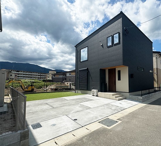 ローメンテナンスで心地よく暮らせるお庭づくり!シンプルモダンなお住まいにマッチする新築外構工事