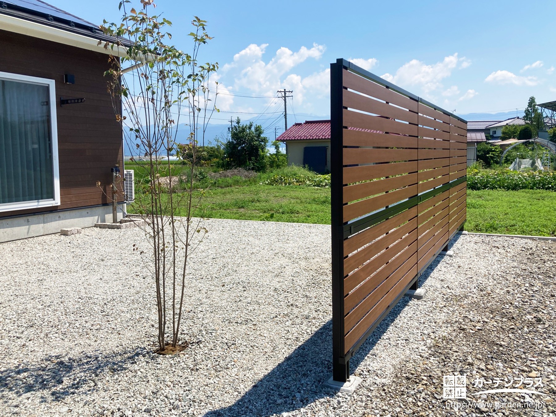 ナチュラルに目隠しをしたお庭