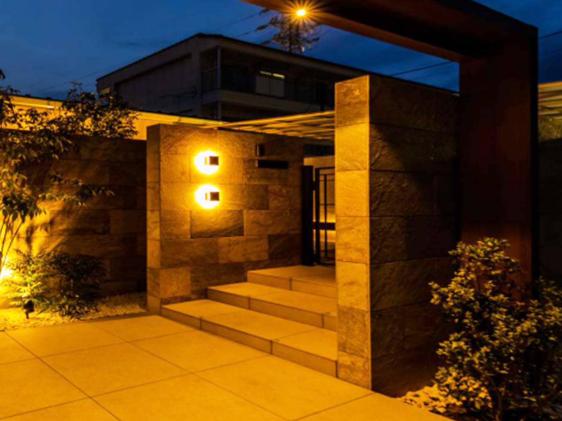 壁面に取り付ける照明・ブラケットライト