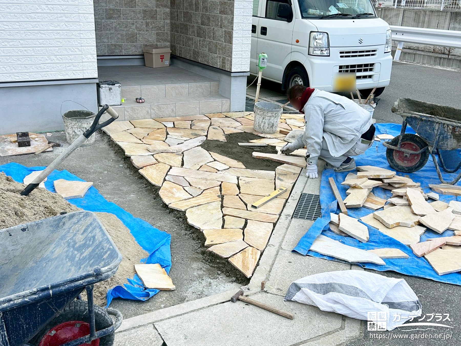 乱形石張りの様子