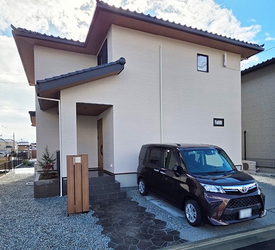 シンプルだからこそ美しい。和モダンデザインが映える新築外構をご紹介