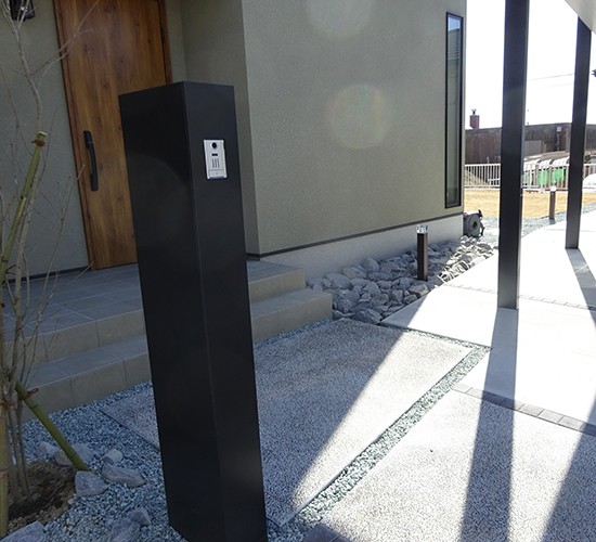 【施工動画あり】おしゃれな洗い出しコンクリートで叶える和モダンな新築外構！