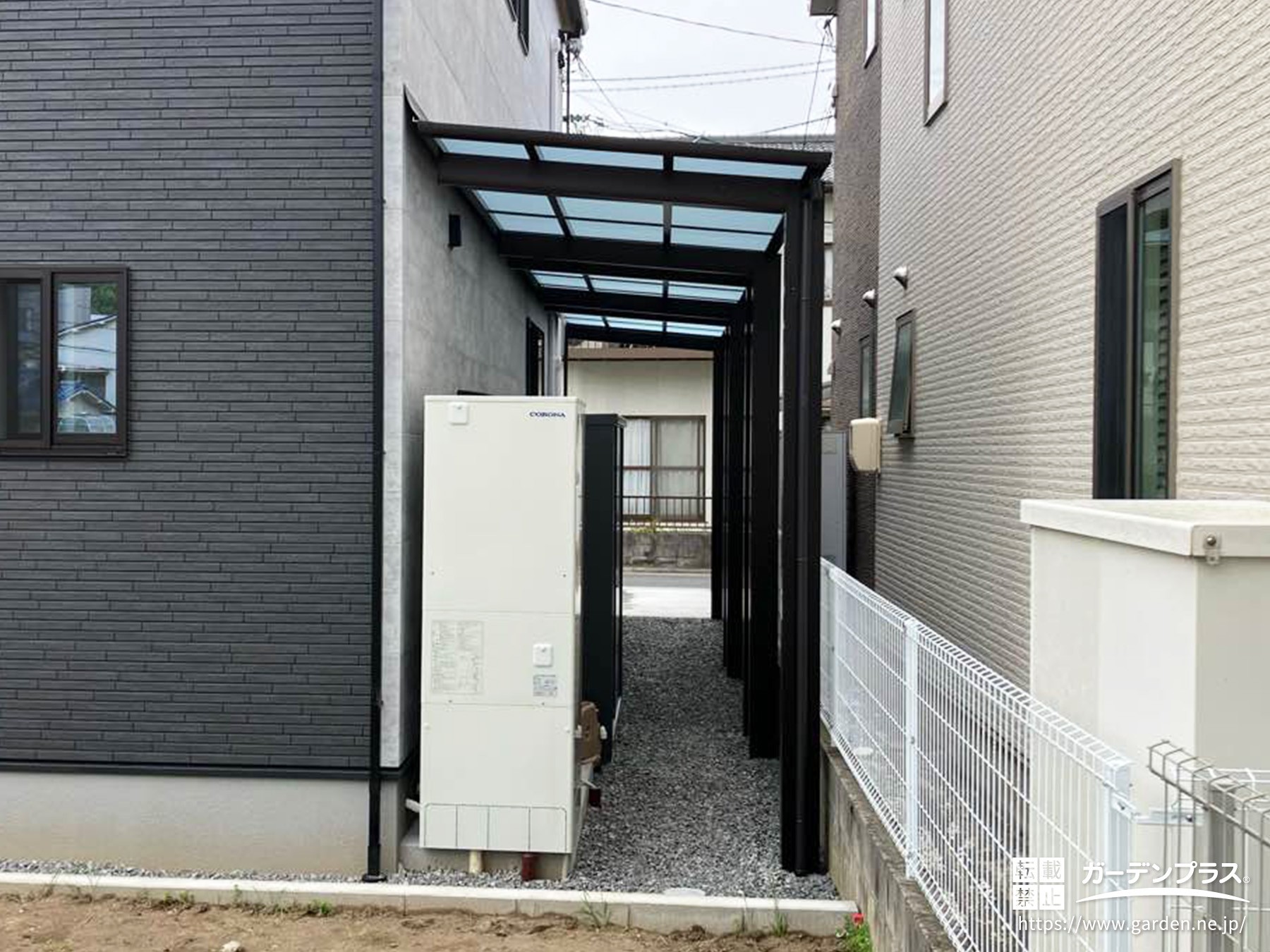 駐輪スぺースとしても活躍するテラス空間