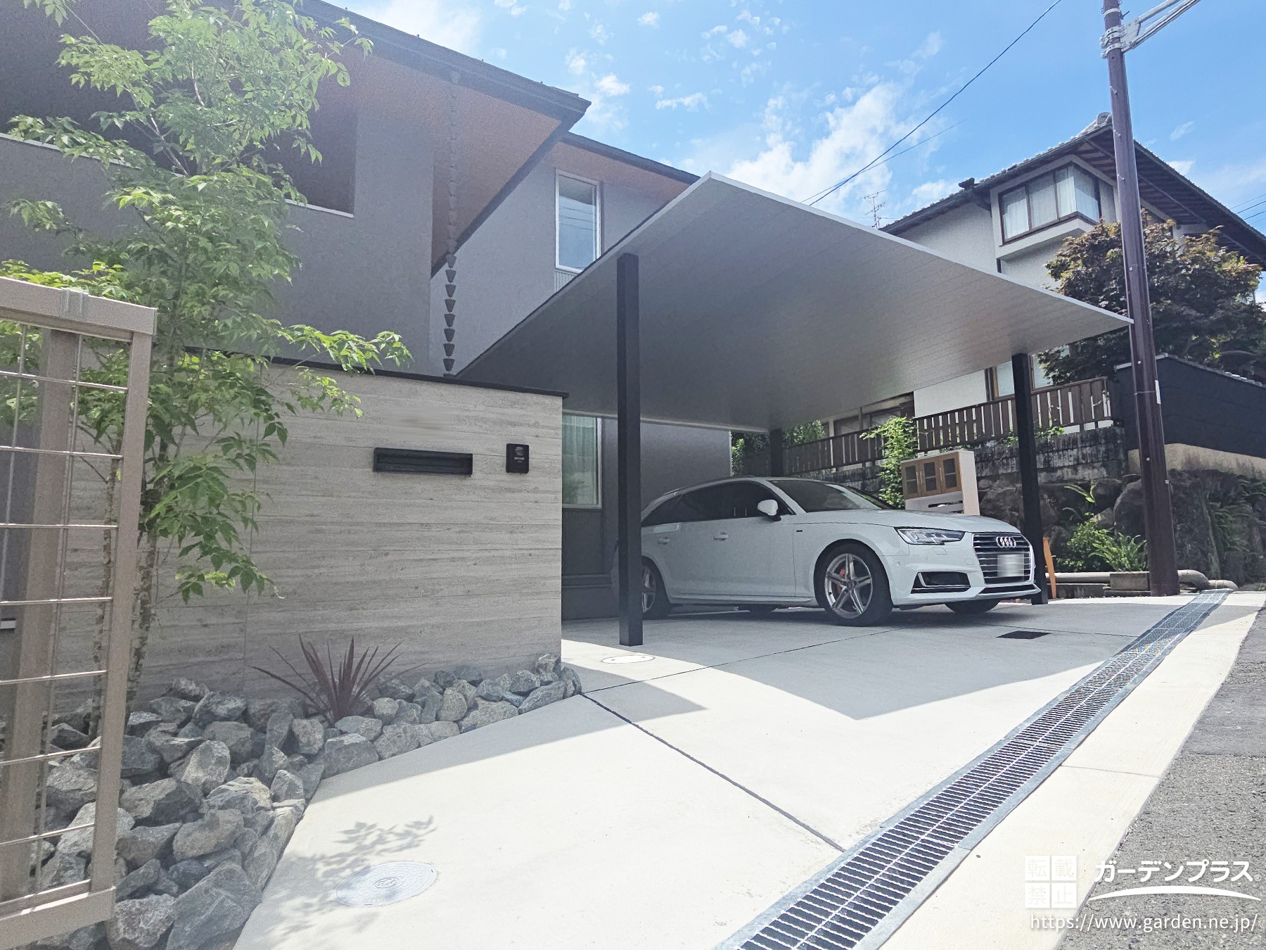 洗練されたモノトーンで魅せる!ホテルライクな新築外構の施工例をご紹介