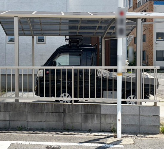 破損した敷地境界を撤去し新しくつくり直しました!すっきりと安全に仕上がっています