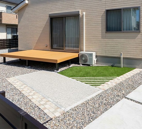 天然芝のお庭をリフォーム!人工芝敷きでメンテナンスフリーに仕上げました!