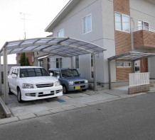 敷地を有効活用したカースペースの新築外構