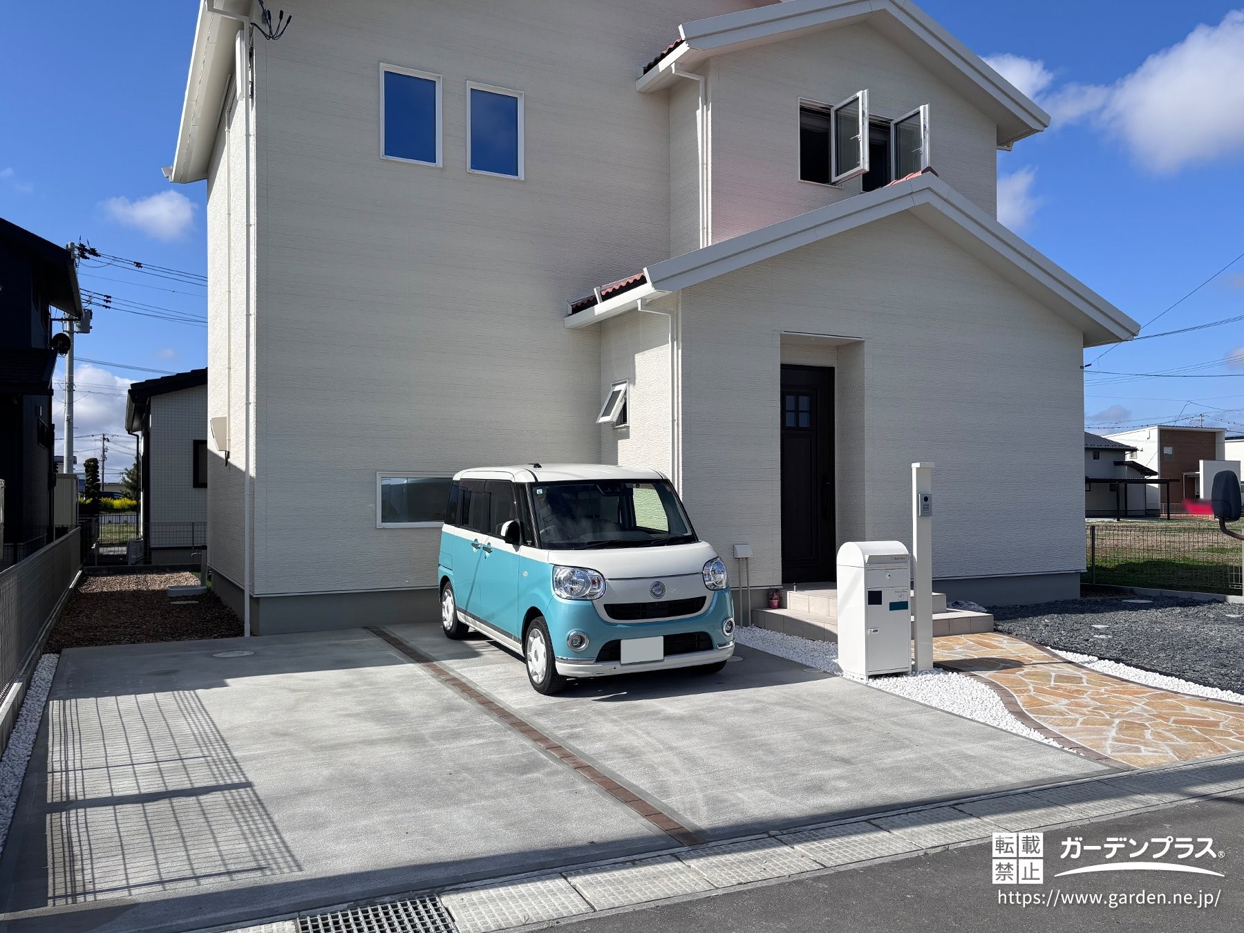 乗り降りしやすい動線の駐車スペース