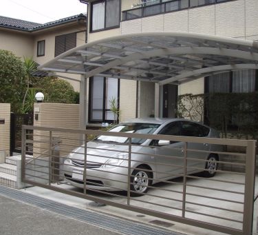 駐車場の拡張リフォームが完工いたしました