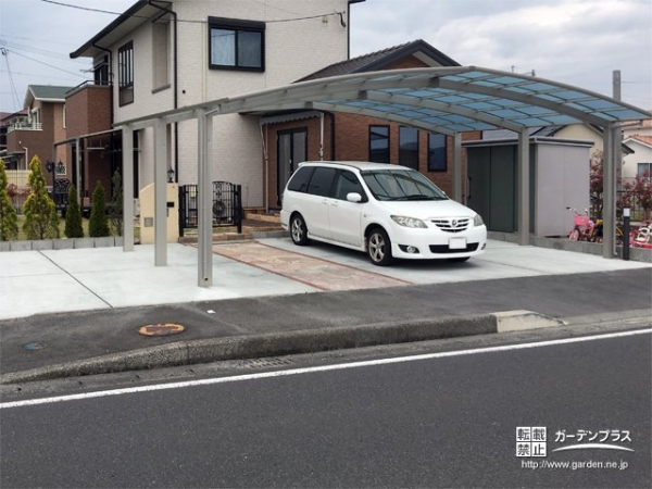 カーポート施工後のカジュアルな駐車スペース