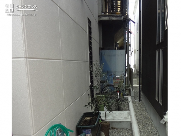 テラス屋根設置前の勝手口