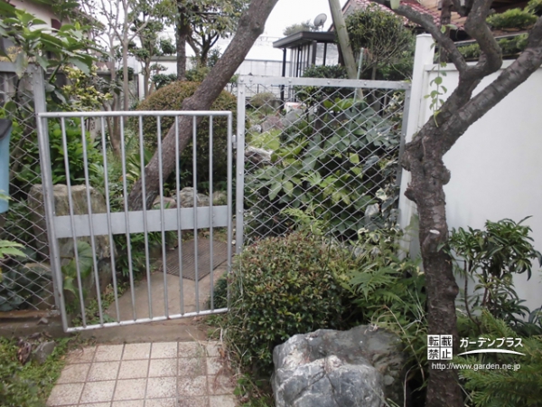 リフォーム前のフェンスと門扉