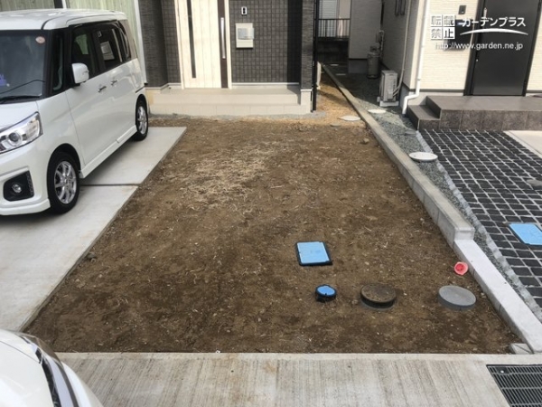土の状態の駐車スペース