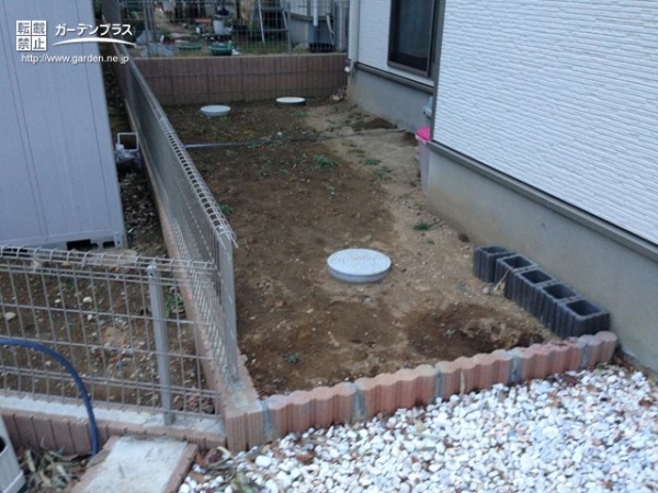 土の状態のお庭
