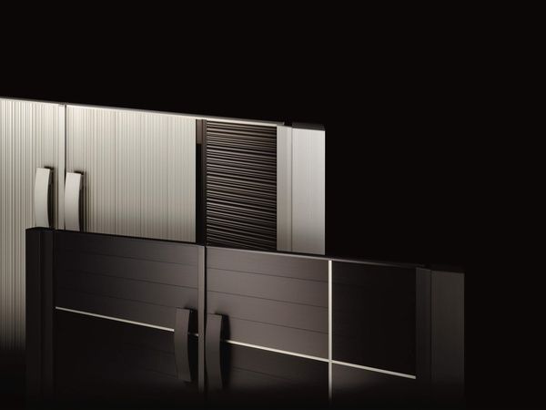 カラーはアーバングレーとダークブロンズをご用意