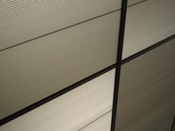 アーバングレー・左側