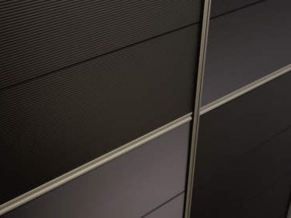 ダークブロンズ・左側