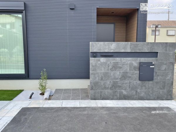 ステンレスの質感が美しく、外観にシャープな印象を与えます。