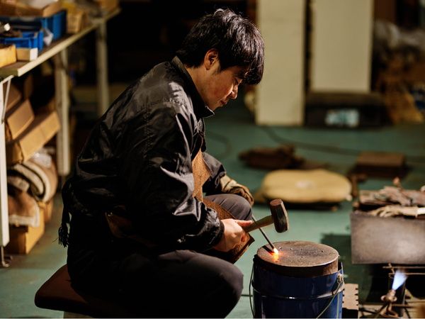 手仕事が生み出す、鉄の温もり