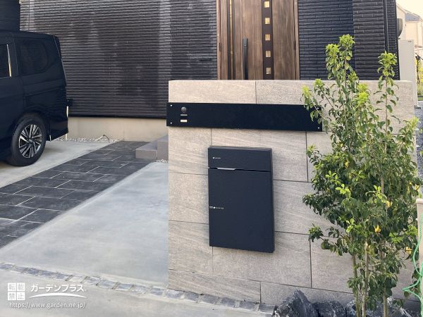 ウォールアクセントサイン ステンレス切文字&エッチング・施工事例