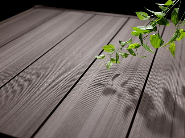 循環型素材「レビア」を使用