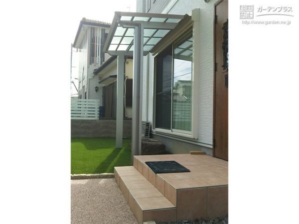 大阪府東大阪市のValue Selectバルコニー・ベランダ屋根施工例