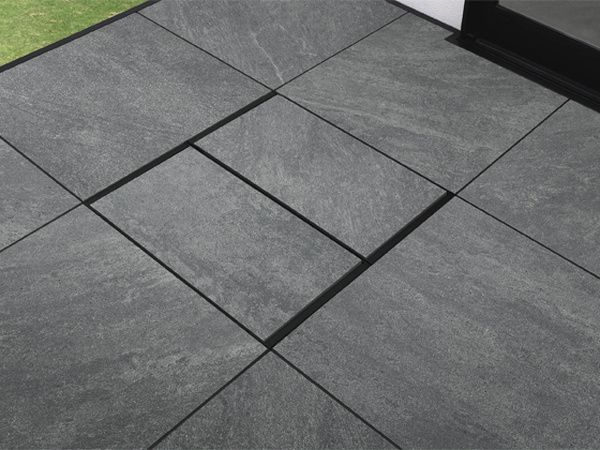 LIXIL タイルデッキ （ウッドデッキ） | 外構工事のガーデンプラス