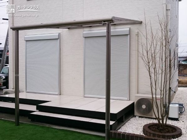 LIXIL タイルデッキ （ウッドデッキ） | 外構工事のガーデンプラス