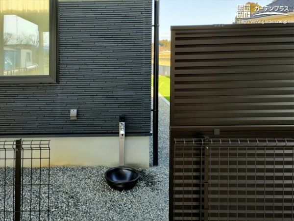 陶芸ポット デミ (立水栓) | 外構工事のガーデンプラス 陶芸ポット デミ (立水栓) | 外構工事のガーデンプラス