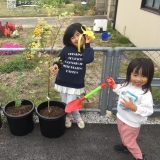 植樹後の記念写真②