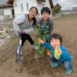 記念樹と記念撮影①