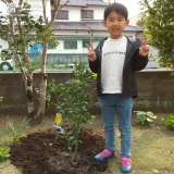 植樹後のレモンとのお写真